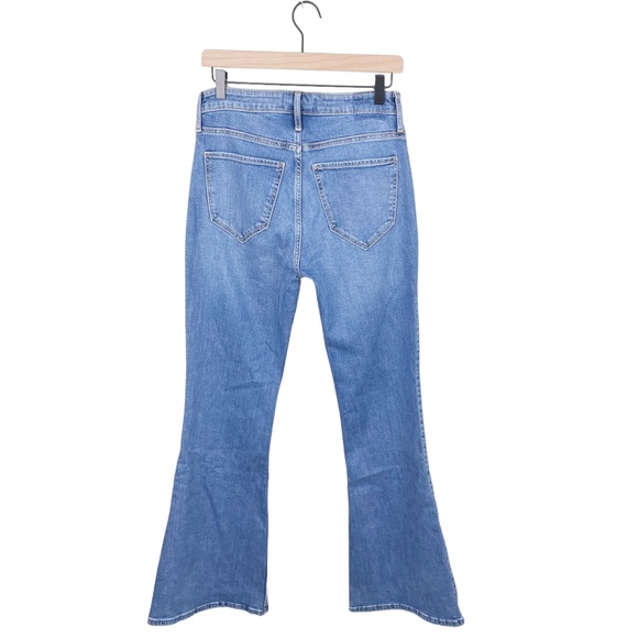 NEW Abercrombie and Fitch The Flare Ultra High Rise Jean Medium Wash Denim 28 6R - Picture 2 of 8